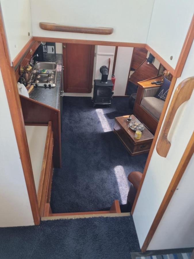 Traditional Boat Hotel Thorpe  Luaran gambar